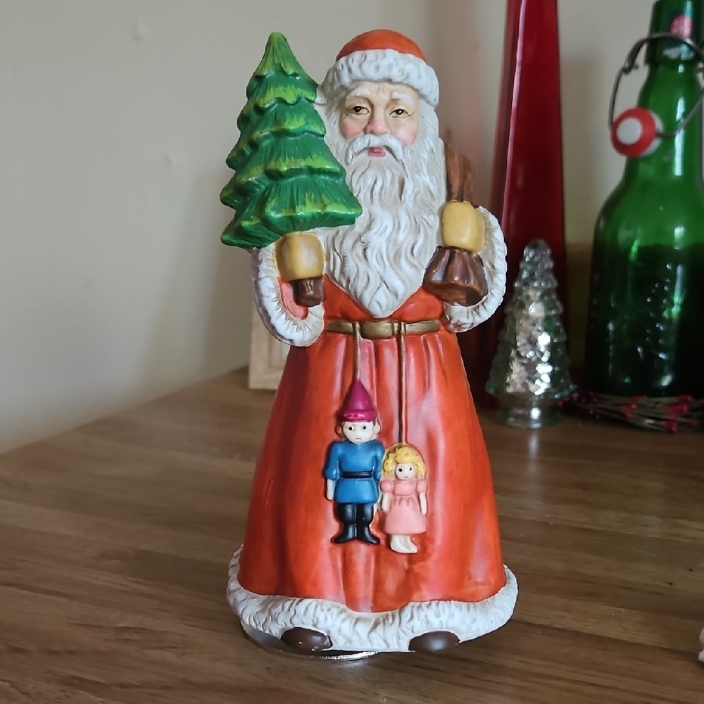 Vintage Lefton Santa Music "Box"